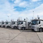 Impacto tecnológico no transporte de caminhões novos